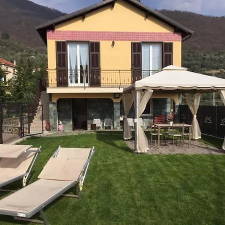 Casa Bea E Casa Ginni بيت للعطل CALABRIA