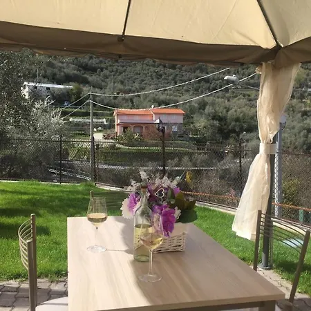 Casa Bea E Casa Ginni بيت للعطل CALABRIA